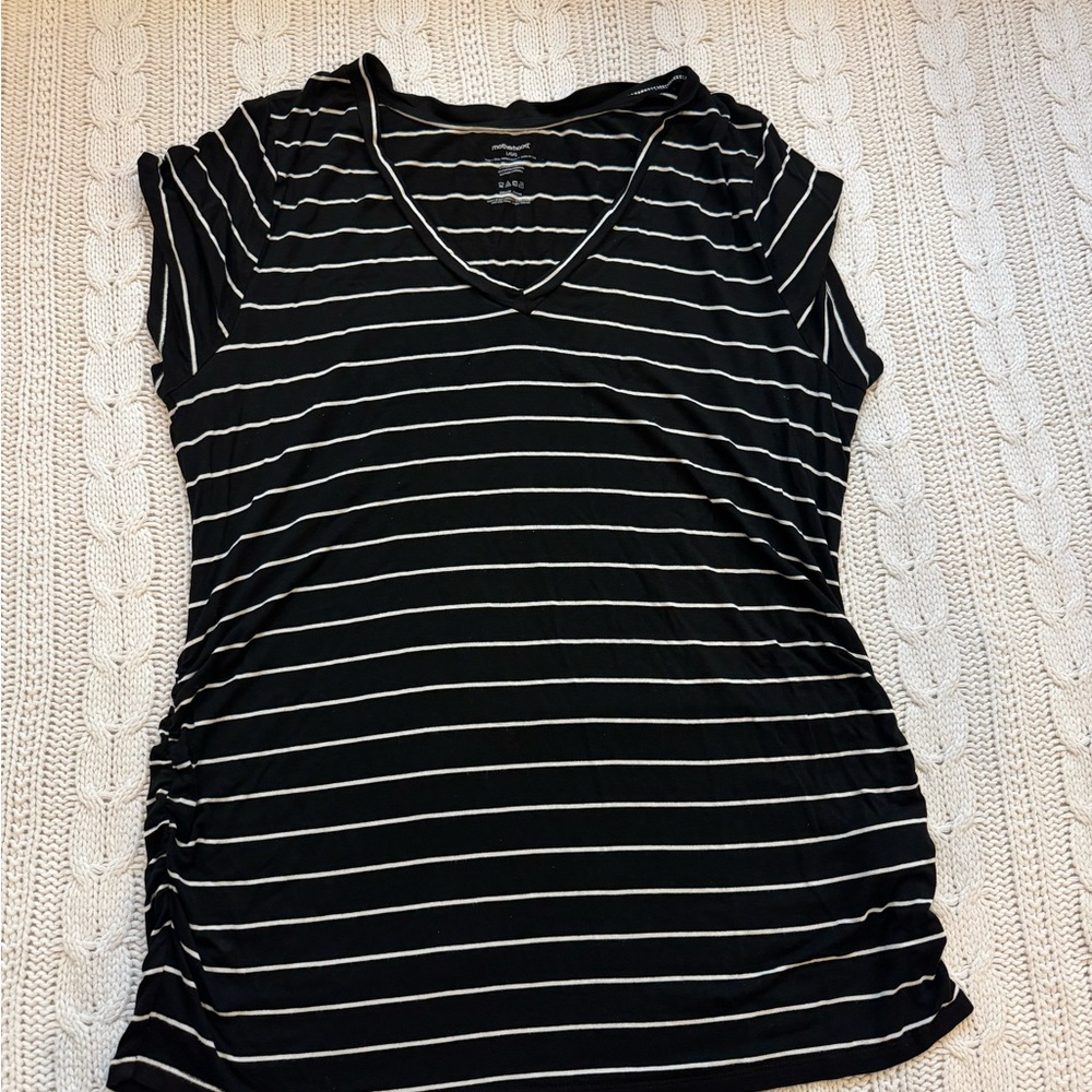 Motherhood Maternity Black and White Striped Short Sleeve Top - Large